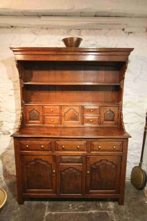 figured oak georgian style welsh dresser