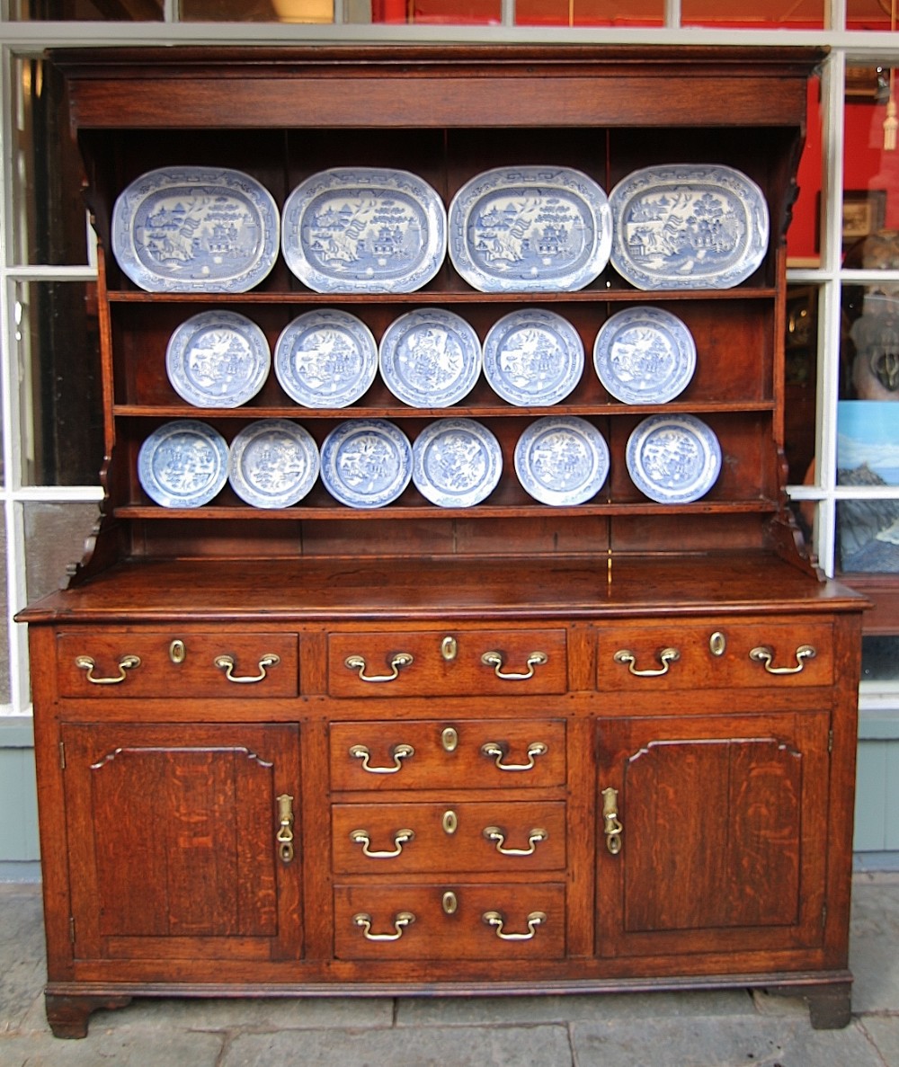 good 5ft late georgian oak dresser plates