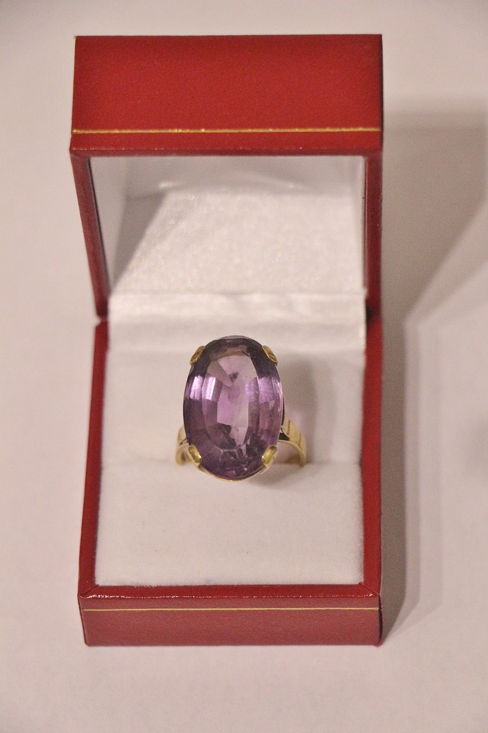 fine large 18ct gold amethyst ring