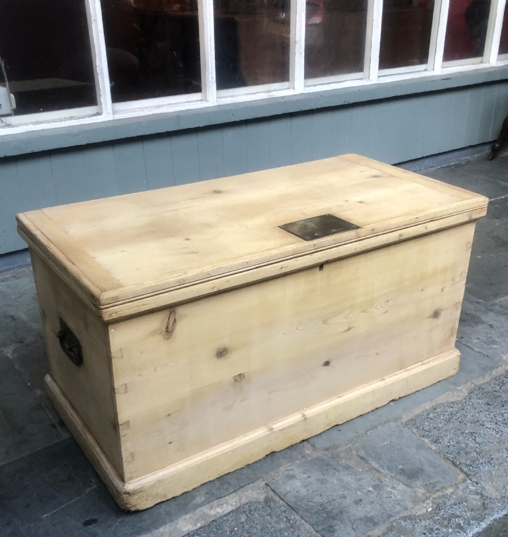 pine box with brass plaque aeheskins neath