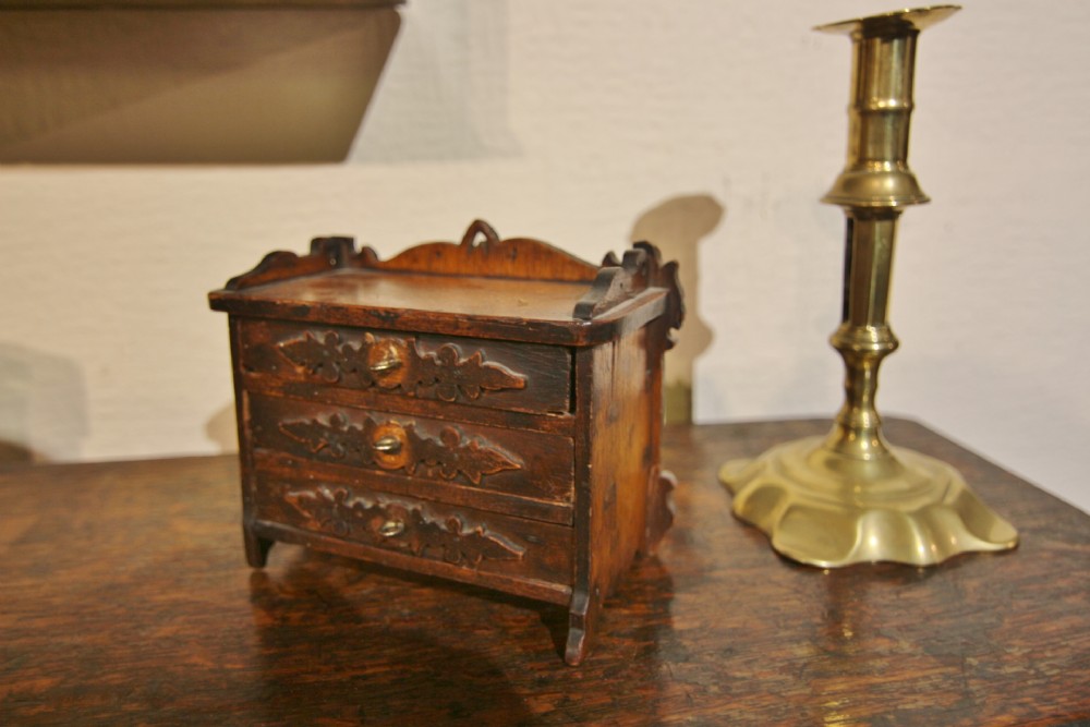 miniature apprentice piece chest of drawers