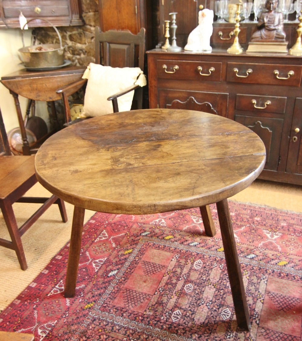primitive thick top oak cricket table